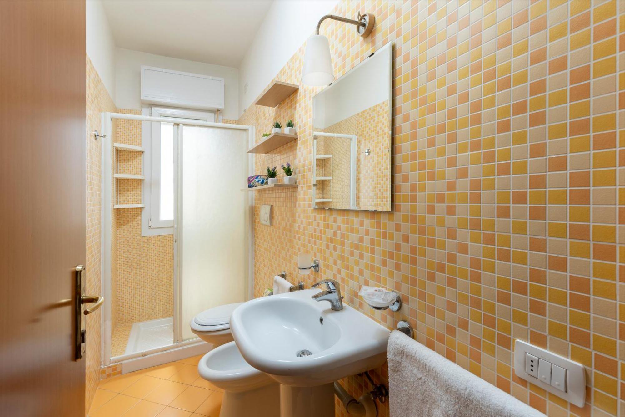 Residence Uno Studio&Suites Римини Экстерьер фото