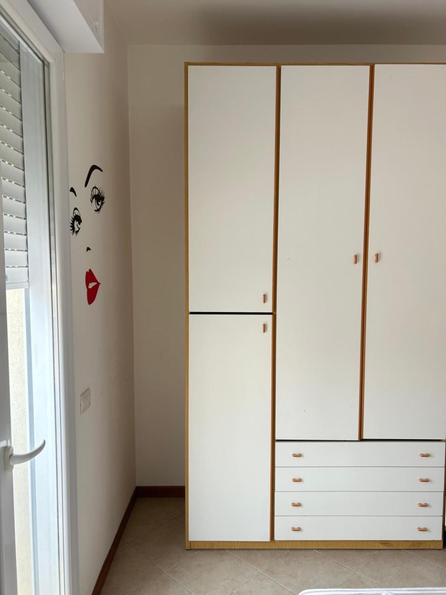 Residence Uno Studio&Suites Римини Экстерьер фото