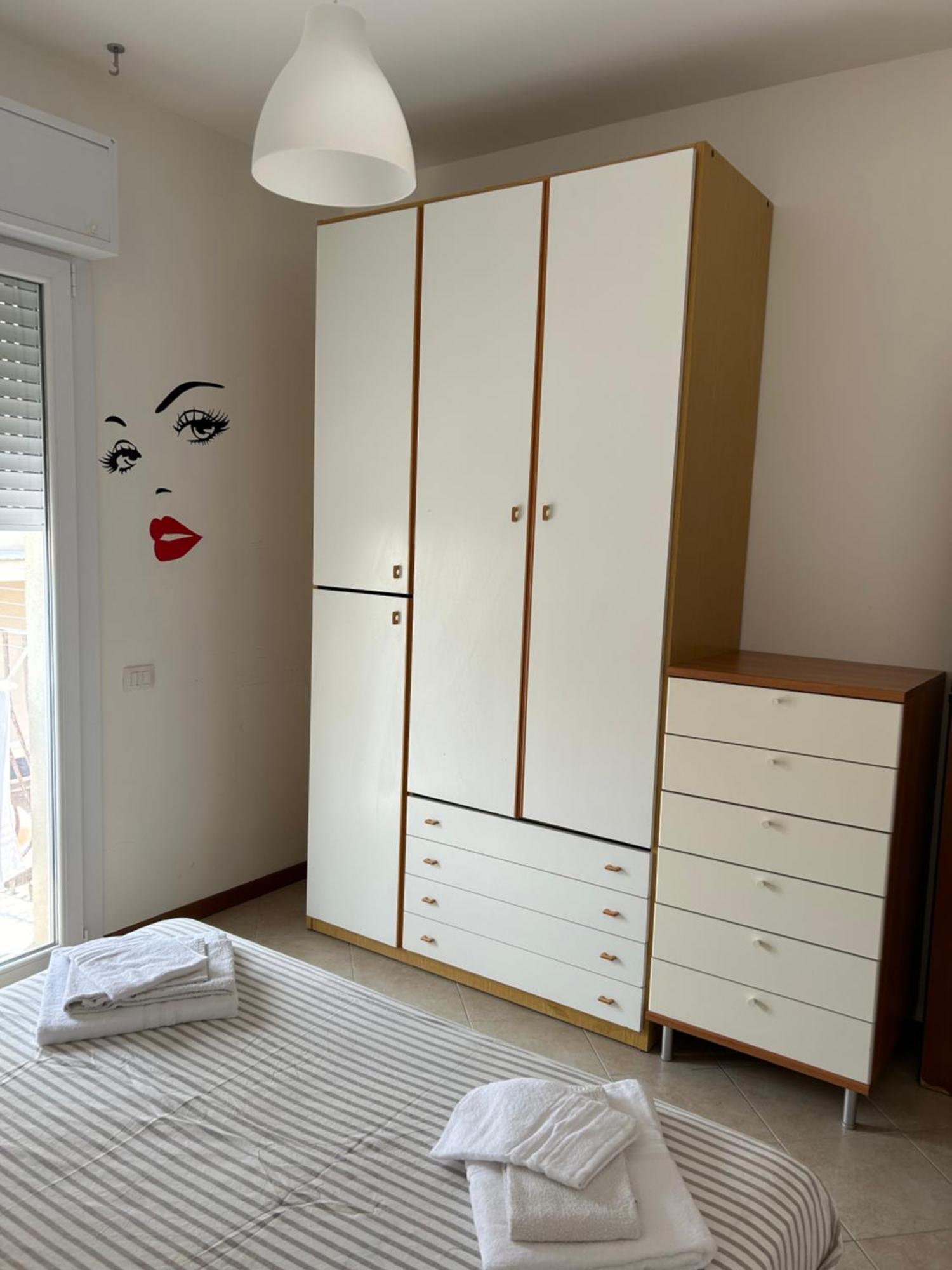 Residence Uno Studio&Suites Римини Экстерьер фото